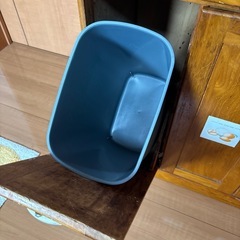 家具調　ゴミ箱の画像