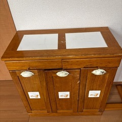 家具調　ゴミ箱の画像