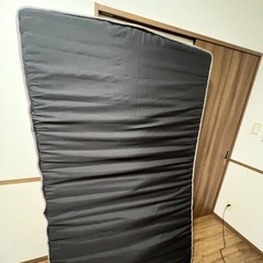 セミダブル マットレス ベッドの画像