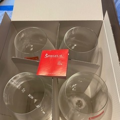 シュピゲラウのワイングラス４脚セットの画像