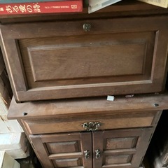 アンティーク 家具 棚の画像