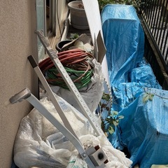 脚立、工具、家電、靴、タイヤの画像