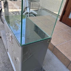 gexガラス水槽　横60縦40奥30　台付　の画像