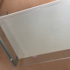モダンガラスセンターテーブルの画像