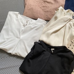 美品❣️オフィスブラウスの画像