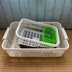 あげます！カゴ(まとめて)の画像