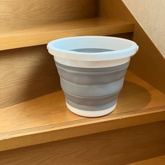◢◤美大必携◢◤折りたたみバケツ 1.000円の画像