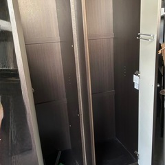 ミラー付き洋服ダンスの画像