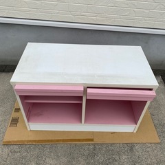 おしゃれフラップ付きキャビネットの画像