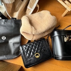 服とバッグ無料の画像