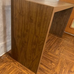 美品！木目調デスクの画像