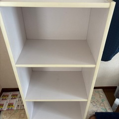 美品カラーボックスの画像