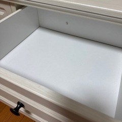 木製チェストの画像
