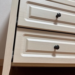 木製チェストの画像