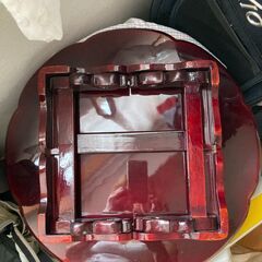 折り畳み丸テーブル　螺鈿細工の画像