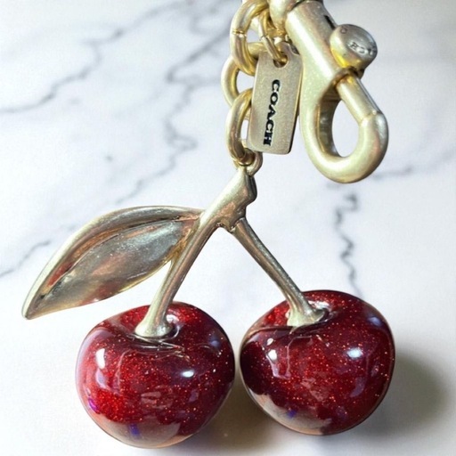 COACH コーチ バッグチャーム チェリー キーホルダー ストラップ
