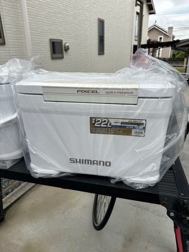 クーラーボックス　SHIMANO フィクセルウルトラプレミアム 22L
