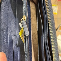MICHAEL KORS 長財布の画像