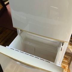 冷蔵庫の画像