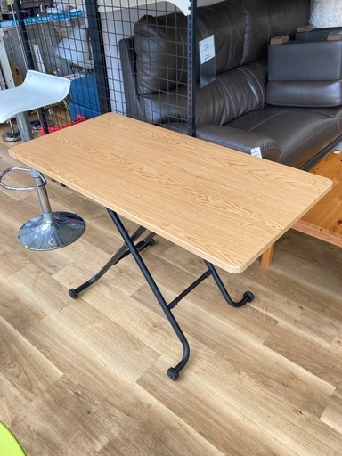 【トレファク高槻店】取りに来られる方限定！ニトリの手動昇降デスクのご紹介です！