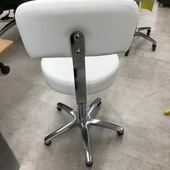◇ドリーム尼崎1号館◇キャスターチェア　WHの画像