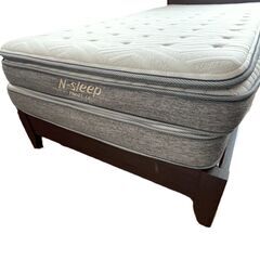 hf250915-009Z  ニトリ シングルベッド マットレス付き 970×1970(マットレスサイズ)中古 寝具の画像