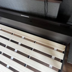 【ダブルベットフレーム】2口コンセント、読書灯あり　　の画像