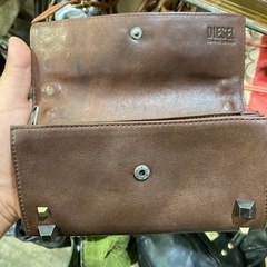 DIESEL 長財布　チョコレートスタッズの画像