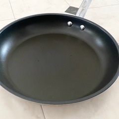 調理器具 3点セット まとめ売り フライパン2点 マイヤージャパン スターシェフ2 28cm 赤いフライパン 26cm フライパンのフタ 24~26cmの画像
