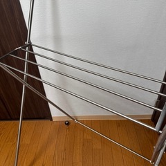 ハンガーラックの画像