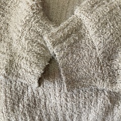ピンクラテ　ベージュ　ニット　サイズ150の画像