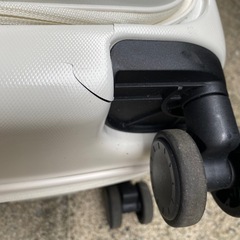 スーツケース　Mサイズ 約68L〜75L 4泊 5泊【訳あり】の画像