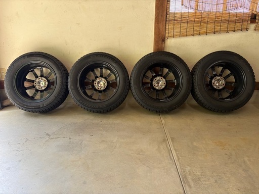 205/60R16 スタッドレスタイヤ、アルミホイールセット