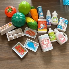 キティちゃん　おままごとセットの画像