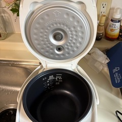 炊飯器　3合炊の画像