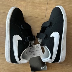 NIKE 15.0㎝　新品未使用　スニーカー　靴の画像