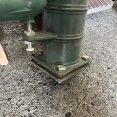 手押しポンプの画像