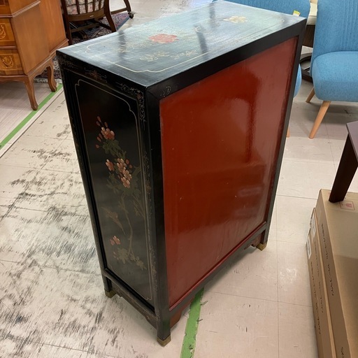 中古品　アンティーク風　中国キャビネット　公田店