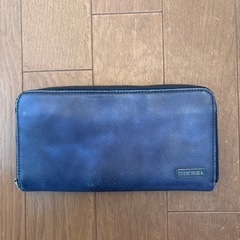 【目玉出品!】DIESEL Tシャツ&長財布の画像