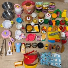IKEAおままごとキッチンおもちゃセットの画像
