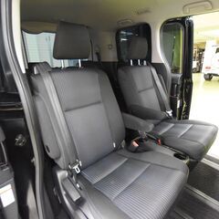 【オリジナル信用回復ローン対応可能　試乗出来ます　最短10日納車　車検R8年4月】H27年　トヨタVOXY ZS  ＥＴＣ　ＡＬＰＩＮＥナビ　フルセグＴＶ　バックカメラ　Ｂｌｕｅｔｏｏｔｈ　ＡＬＰＩＮＥフリップダウンモニター　両側パワースライドドア　スマートキー２個　プッシュスタート　ワンオーナー　車検Ｒ８年４月の画像