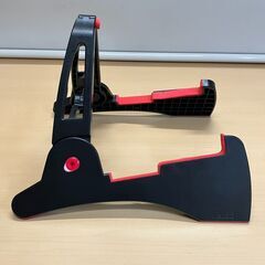 折りたたみ式ギタースタンド・黒いうさぎの画像