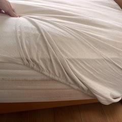 【お値下げ可】大塚家具　高級ベッド　セミダブルベッド　敷きパッド　マットレス　骨組みセットの画像