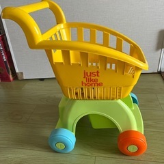 おもちゃショッピングカーの画像
