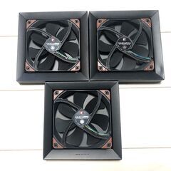 Noctua pc ファン　NF-A14　3個の画像