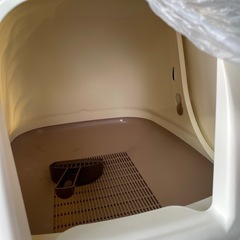 キャットゲージとトイレの画像