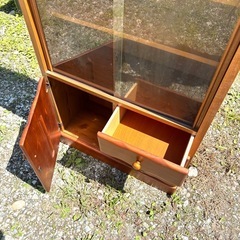 木製食器棚 (高さ177×横72×奥行き25.5cm)の画像