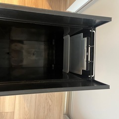 KEYUCA両開きダストボックス L（27L） ブラック ゴミ箱①の画像