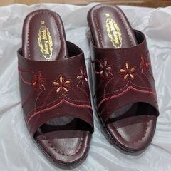 【未使用】婦人用サンダル Mサイズ 天板実寸約23cm EEEEの画像