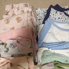 UNIQLO Lee  H&M他 キッズパジャマ＆ロンT100～130 センチ14点の画像